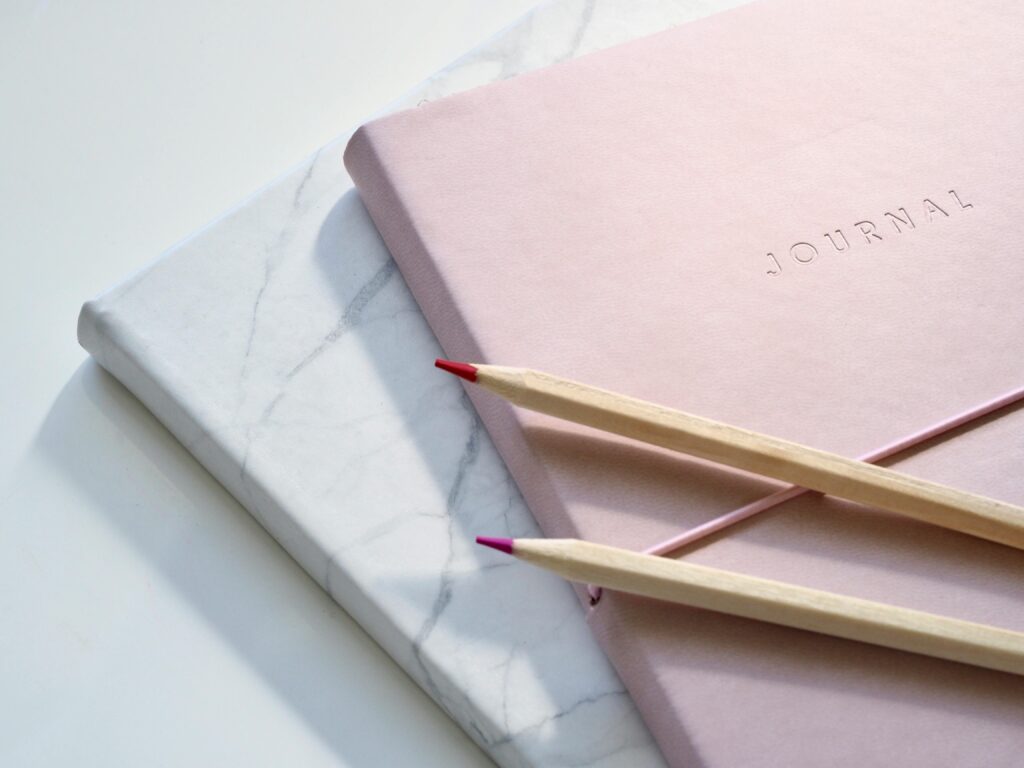 Advanced Note-Taking Techniques That Work 4 pexels jessbaileydesign 1018133