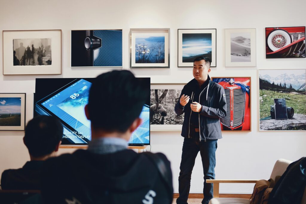 How to Improve Your Public Speaking Skills 4 pexels zhuhehuai 716276
